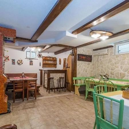 Partelj Lejlighed Vir