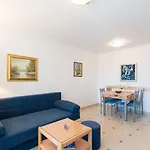 Partelj Apartamento *