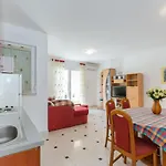 Partelj Apartamento Vir