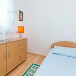 Partelj Apartamento *
