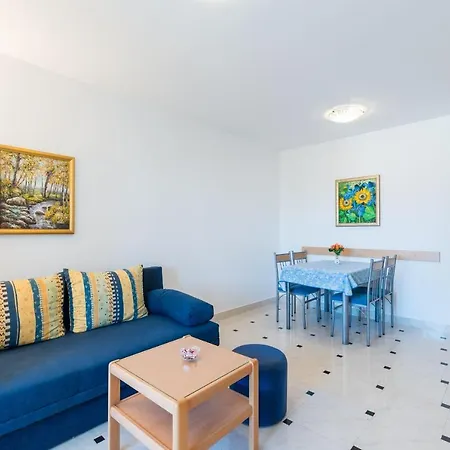 Partelj Apartament *